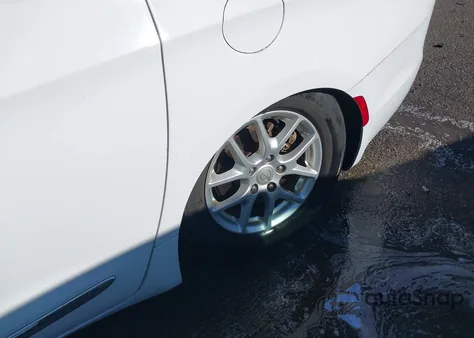 2020 Chrysler Pacifica Touring L from USA, damaged, VIN 2C4RC1BG4LR280417